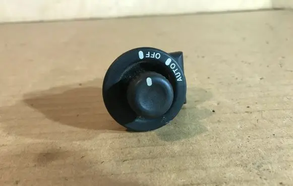 Jaguar XJ X300 Steering wheel adjustment switch LNA6465AA
