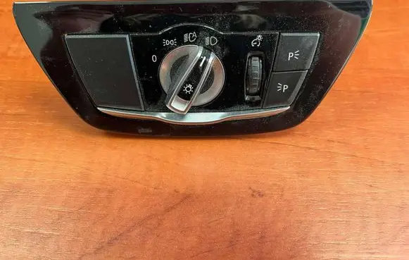 BMW 5 G30 G31 Light switch 9472967 947296701 18347910