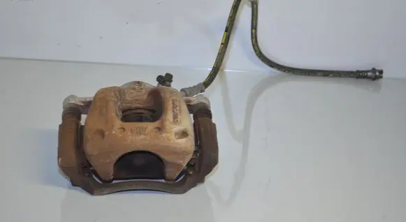 Front brake caliper