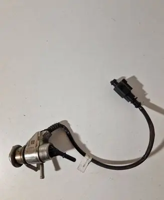 Fuel pressure sensor