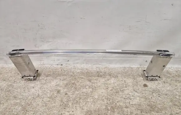 Volvo XC60 Front bumper support beam 