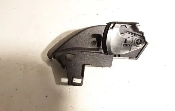 Volvo XC60 Seat belt trim 31425772