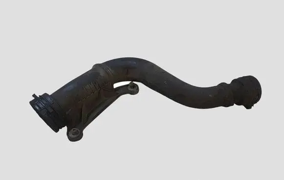 Volkswagen PASSAT B6 Intercooler hose/pipe 1K0145762CL