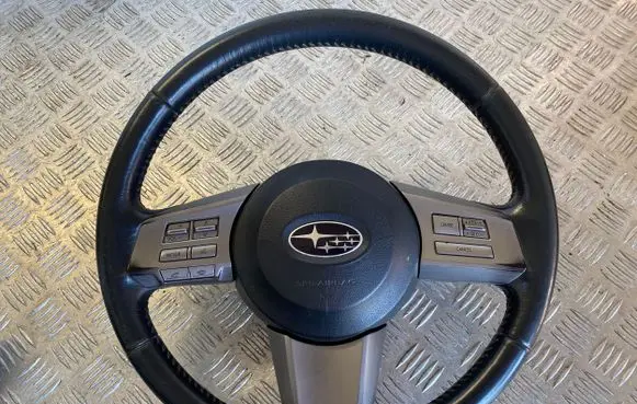 Subaru Legacy Steering wheel GS12003720 WYR0L505609