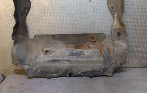 Chevrolet Captiva Engine splash shield/under tray 96623703