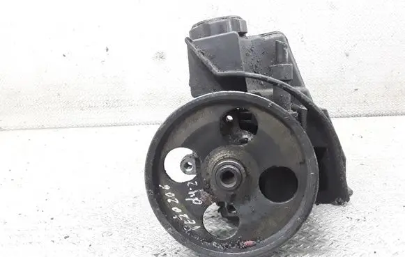 Peugeot 206 Power steering pump 9639726780