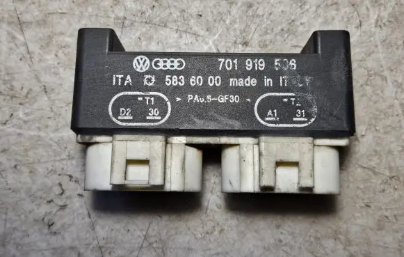 Volkswagen Transporter - Caravelle T4 Coolant fan relay 701919506