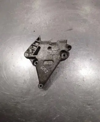 Volkswagen Golf Plus Engine mounting bracket 03G199207A