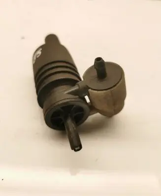 Audi A4 S4 B5 8D Windscreen/windshield washer pump
