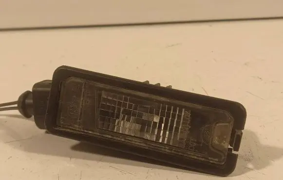 Volkswagen Polo V 6R Number plate light 1K8943021
