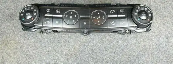 Mercedes-Benz E W211 Climate control unit 2118300085