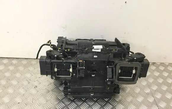 Mercedes-Benz S C217 Interior heater climate box assembly A2228260107