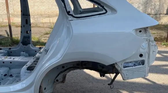 Mercedes-Benz EQC Rear quarter panel 