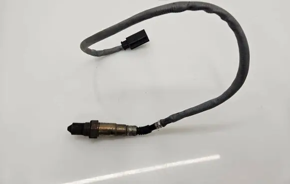 Mercedes-Benz C W205 Lambda probe sensor 0281004205 0075421618