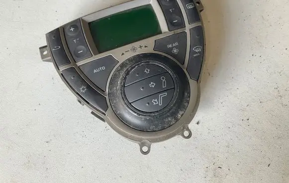 Citroen C8 Climate control unit 14874990YR A83000200 9140010393
