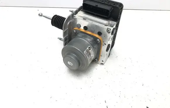 BMW 2 Active Tourer U06 ABS Pump 5A8B0E3
