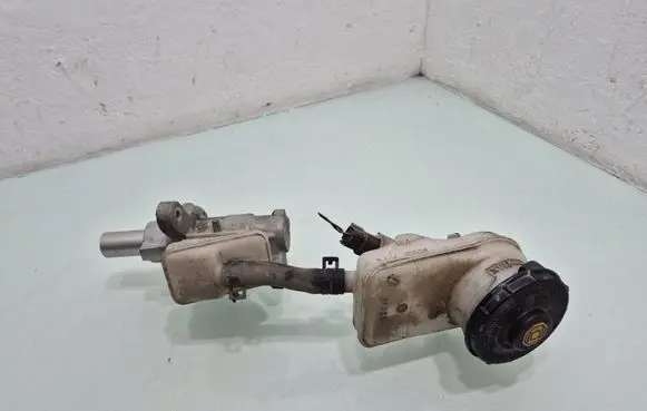 Honda CR-V Master brake cylinder 
