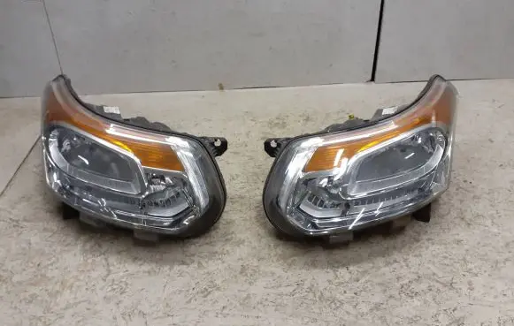 Citroen C3 Picasso Headlight/headlamp