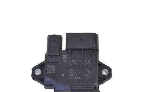 Mercedes-Benz E W213 Glow plug pre-heat relay A6549001300