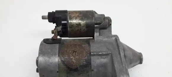 Toyota Yaris Starter motor 281000J010