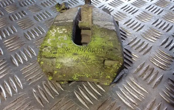 BMW 5 E39 Rear brake caliper 4010298