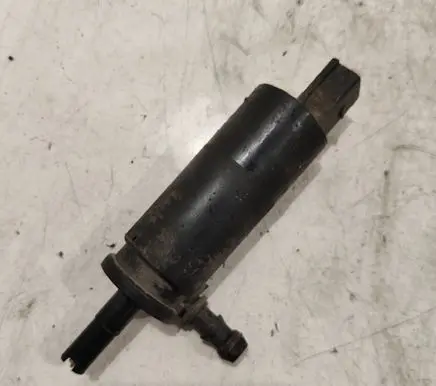 BMW 5 E60 E61 Windscreen/windshield washer pump 67128377613