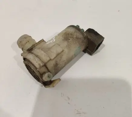 Nissan X-Trail T30 Windscreen/windshield washer pump