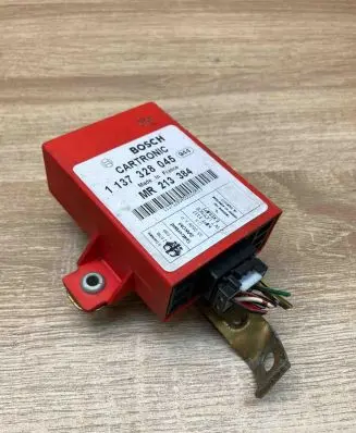 Mitsubishi Carisma Airbag control unit/module 1137328045