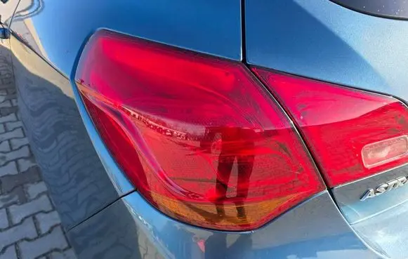 Opel Astra J Rear/tail lights 