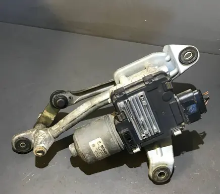 Volkswagen Phaeton Front wiper linkage and motor 0390241704 3D1955119