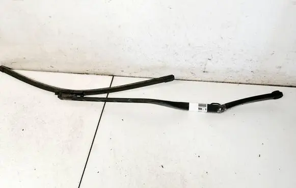 Audi A3 S3 8P Front wiper blade arm