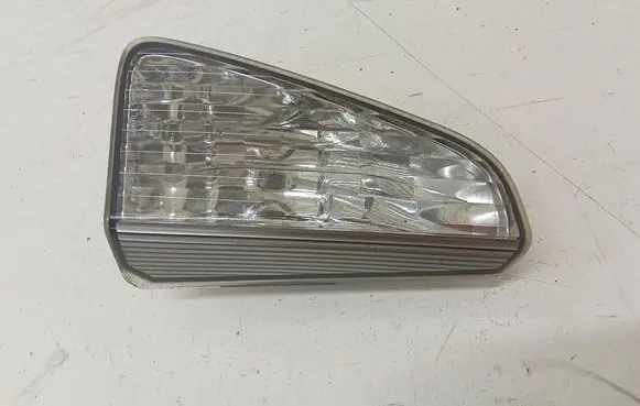 Tailgate rear/tail lights
