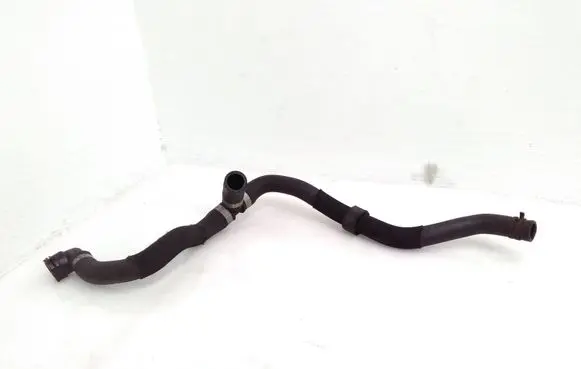 Mercedes-Benz CLS C218 X218 Engine coolant pipe/hose A2128305496
