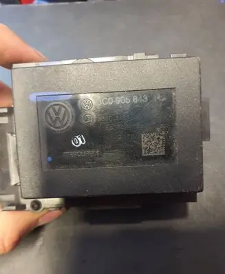 Volkswagen PASSAT B6 Ignition lock 3C0905843R