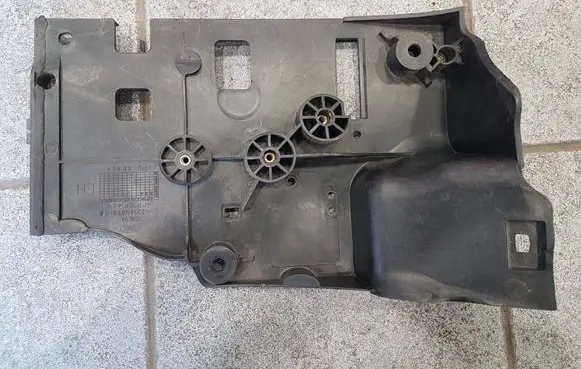 Land Rover Discovery 4 - LR4 Battery box tray EH2218N379BB