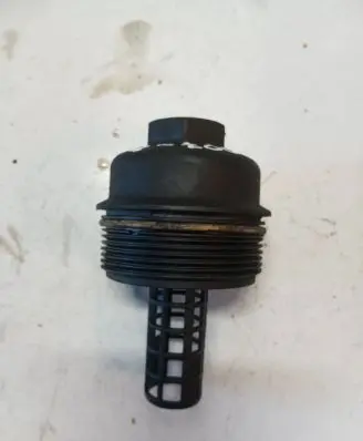 Volvo V70 Oil filler cap 08692306