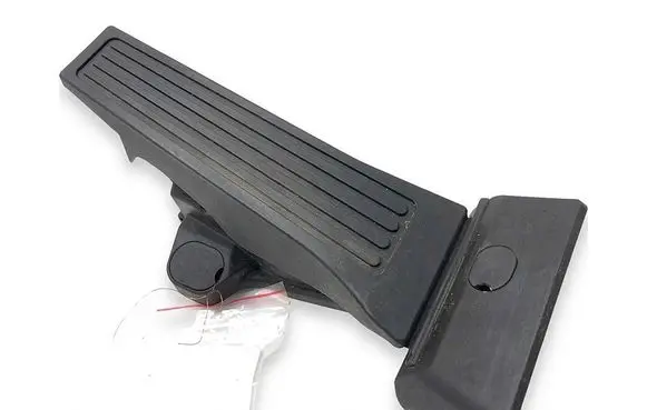 KIA Sportage Accelerator throttle pedal