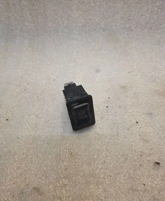Mitsubishi Pajero Differential lock switch 
