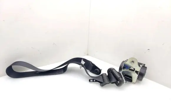Ford Kuga I Front seatbelt 8V41S61294AD 608730300