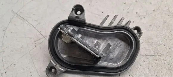 BMW 4 F32 F33 LED ballast control module 90094126
