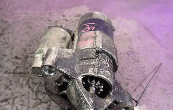 Citroen Xsara Picasso Starter motor m000t82081