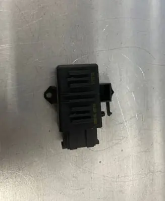 Skoda Octavia Mk2 (1Z) Seat heating relay 1Z0959772C