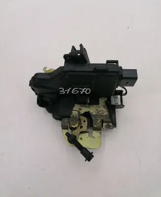 Audi A2 Front door lock 8Z0203701