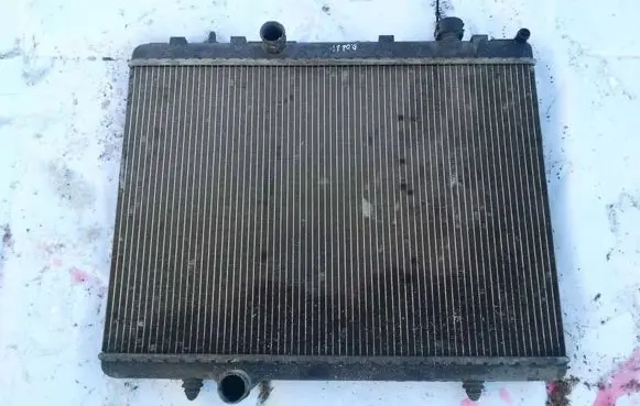 Citroen C5 Coolant radiator p9645586980