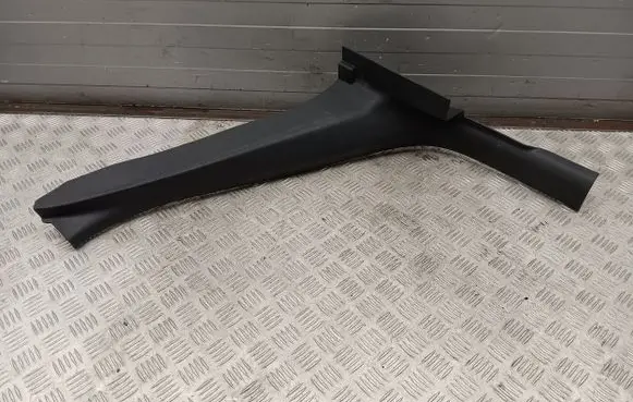 Audi Q3 8U Rear sill trim cover 8U0867768A