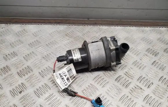 Mercedes-Benz E C207 W207 Electric auxiliary coolant/water pump A2074406113 A0005000386