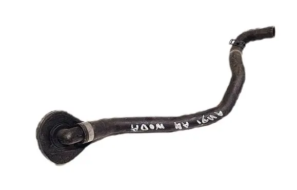 Engine coolant pipe/hose