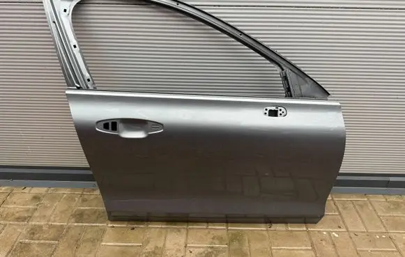 Volvo V60 Front door chzp004