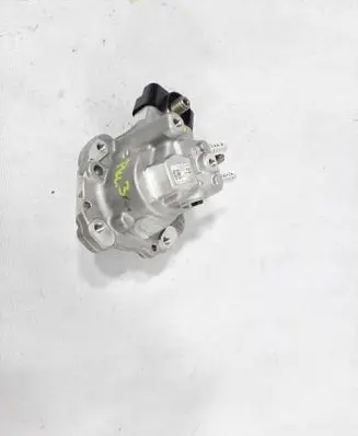 Volkswagen Golf VII Fuel injection high pressure pump 04B130755K