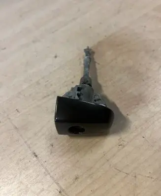Honda CR-V Front door lock (next to the handle) 